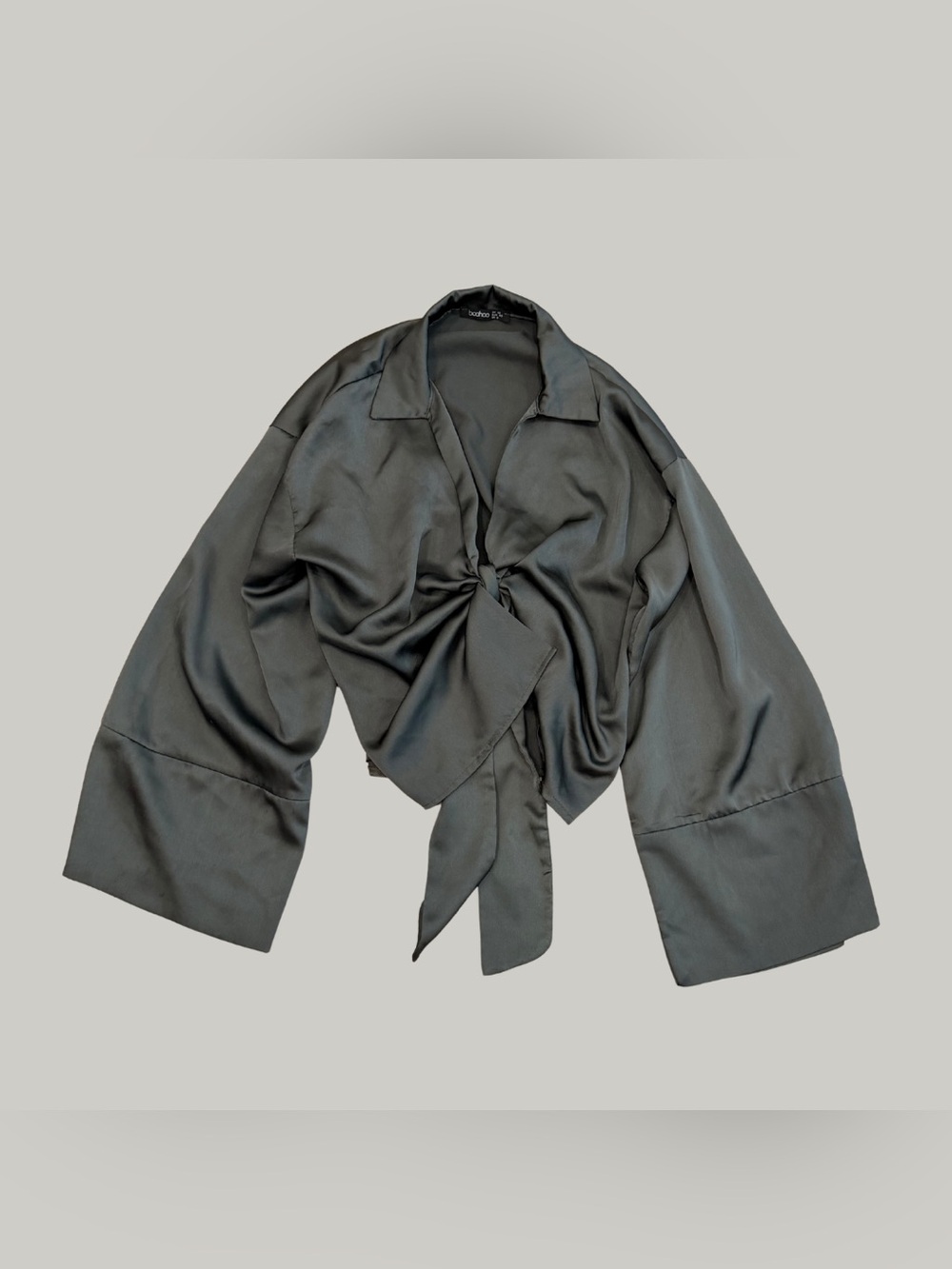 EUC Boohoo Tie-Front Blouse